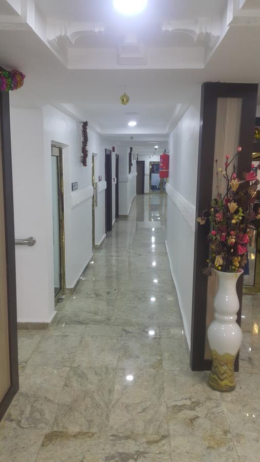 Immaculate Platinum Hotel Абуджа Екстериор снимка